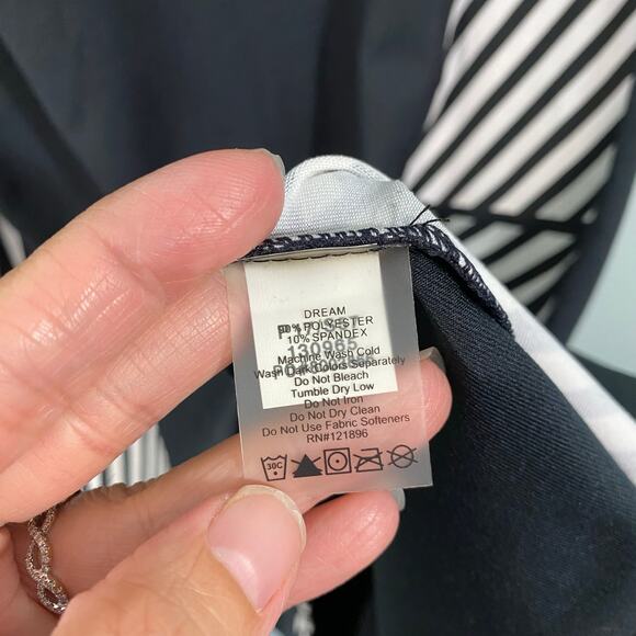 Title Nine Black Colorblock Geometric Short Sleeve Performance Dress Size M - Picture 4 of 6